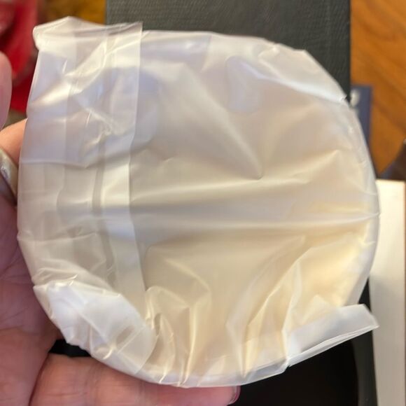 Dark tan Seamless Silicone Nipple Covers in nice discreet box - Picture 5 of 9